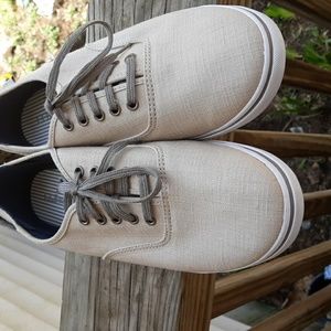 LL Bean sneakers canvas size 9.5 wide like new khaki summer